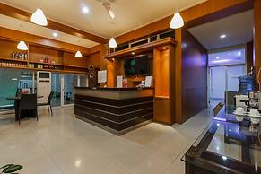 RedDoorz Premium @ Ampera Raya 2