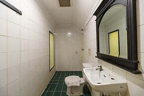 RedDoorz Plus near Ancol