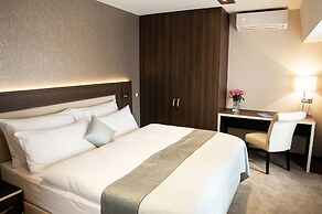AZUL Hotel & Restaurant