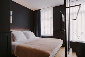 Supernova Hotel