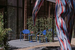 Supernova Hotel