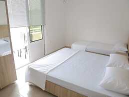 Mimi Lux Apartments