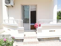 Mimi Lux Apartments