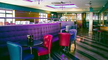 Allingham Arms Hotel