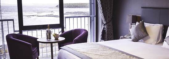 Allingham Arms Hotel