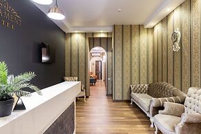 Ornament Hotel