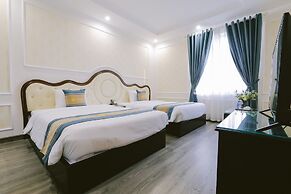 Vincent Halong Hotel