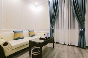 Vincent Halong Hotel
