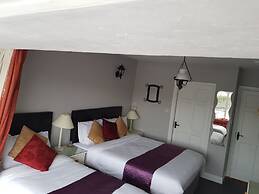 The River's Edge Guest House