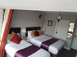 The River's Edge Guest House