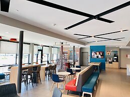 avid hotels Beaumont by IHG