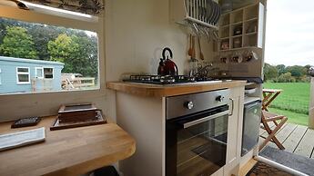 Shepherd's Hut @ Westcote