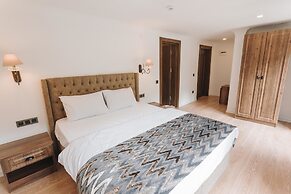 Iskalita Otel