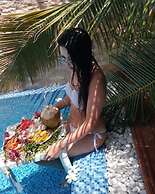 Perla Dhangethi