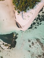 Perla Dhangethi