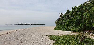 Perla Dhangethi