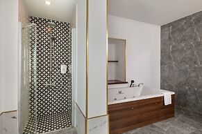 Reo Hotel