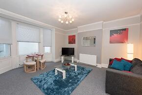 Seafront Walk Garden Apartment