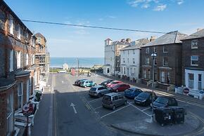 Seafront Walk Garden Apartment