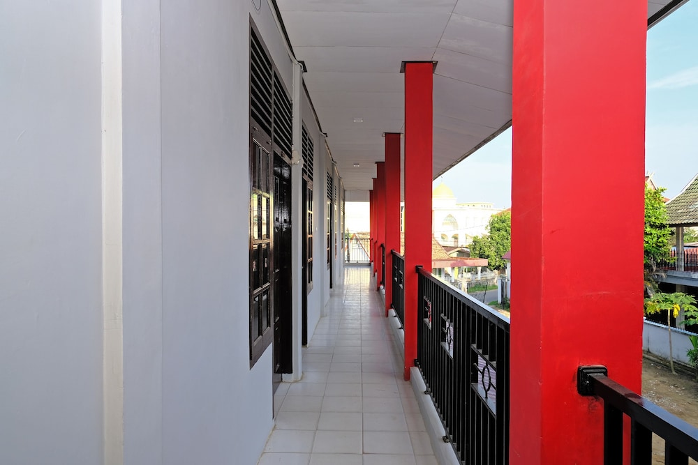 OYO 950 Steze Kost Syariah