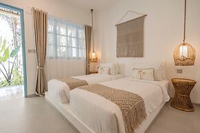 Seaesta Komodo Hotel & Hostel