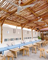 Seaesta Komodo Hotel & Hostel