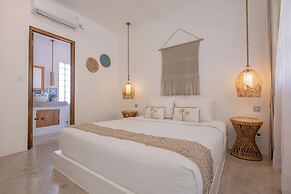 Seaesta Komodo Hotel & Hostel
