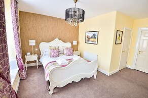 The George Hotel