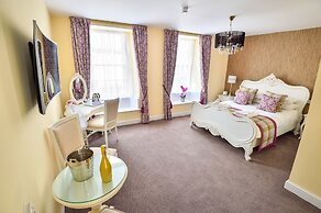 The George Hotel