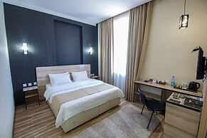 Level Hotel
