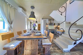 Pax House 1