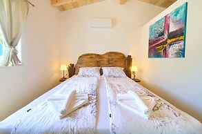 Pax House 1