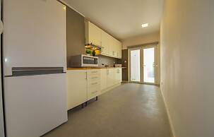 A30 - Tamar Ground- Floor Flat by DreamAlgarve