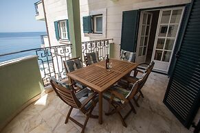 Montesan Apartments