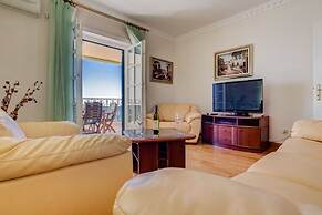 Montesan Apartments