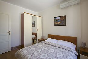 Montesan Apartments