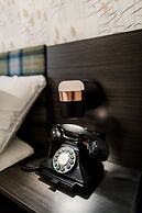 Hew & Draw Hotel