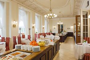 Hotel Bristol