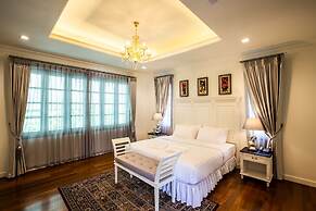 Merchant Villa