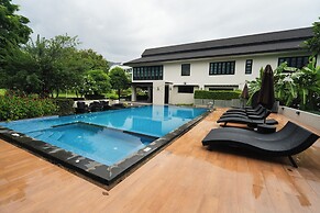 Merchant Villa