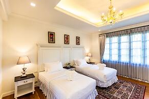 Merchant Villa