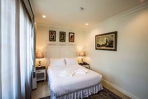 Merchant Villa