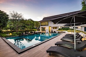 Merchant Villa