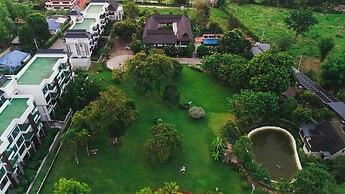 Merchant Villa