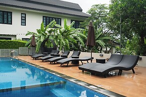 Merchant Villa
