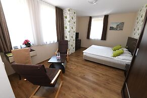 Ezüsthíd Hotel