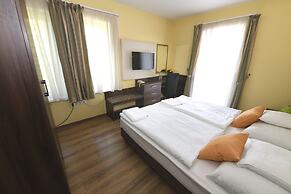 Hotel Jade - Ezüsthíd Hotel
