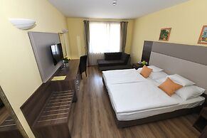 Hotel Jade - Ezüsthíd Hotel