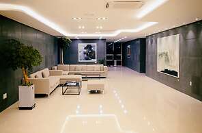 SweetMay Jeju Hotel