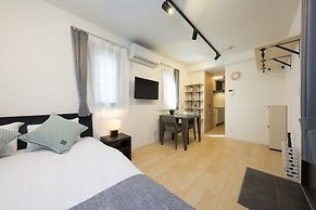 B3  Maison Philippe Shitaya 302